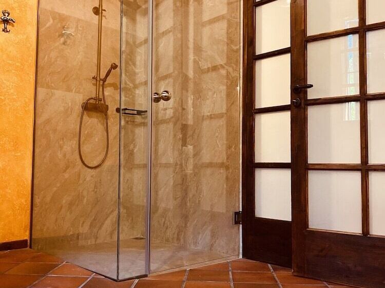 هتل S.nikolis  Historic Boutique