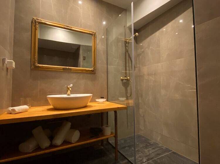 هتل S.nikolis  Historic Boutique