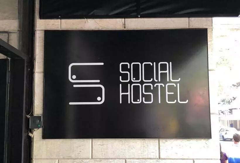 هتل Social Hostel