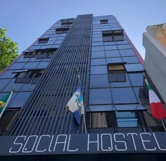 هتل Social Hostel
