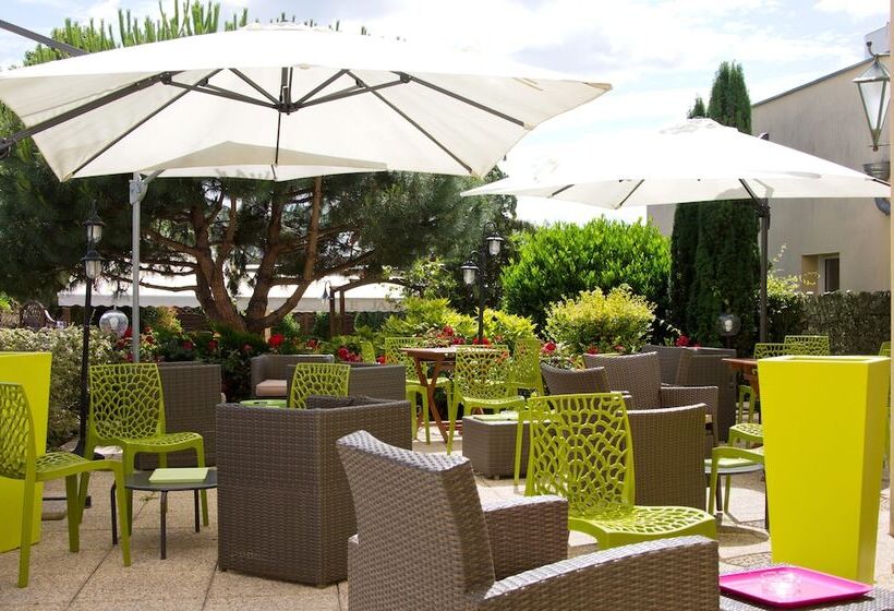 酒店 The Originals Boutique, Hôtel Le Pariou, Issoire