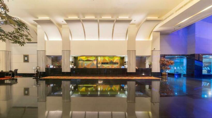 Manhattan Hotel Jakarta