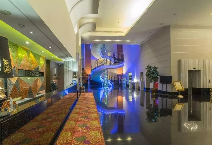 Manhattan Hotel Jakarta