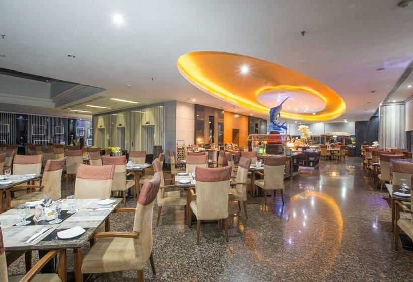 Manhattan Hotel Jakarta