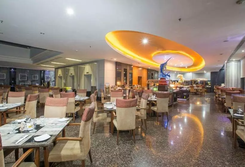 Manhattan Hotel Jakarta