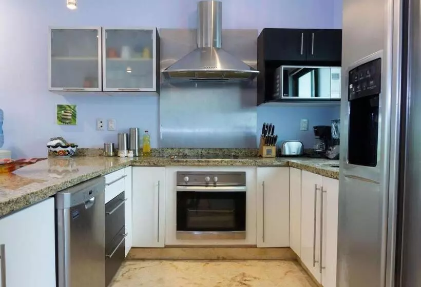 Paseo Del Sol Condohotel By Bvr