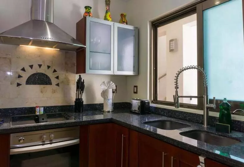 Paseo Del Sol Condohotel By Bvr