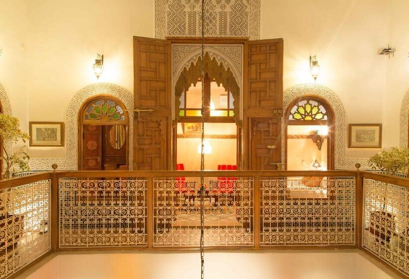 ריאדים Dar El Kebira