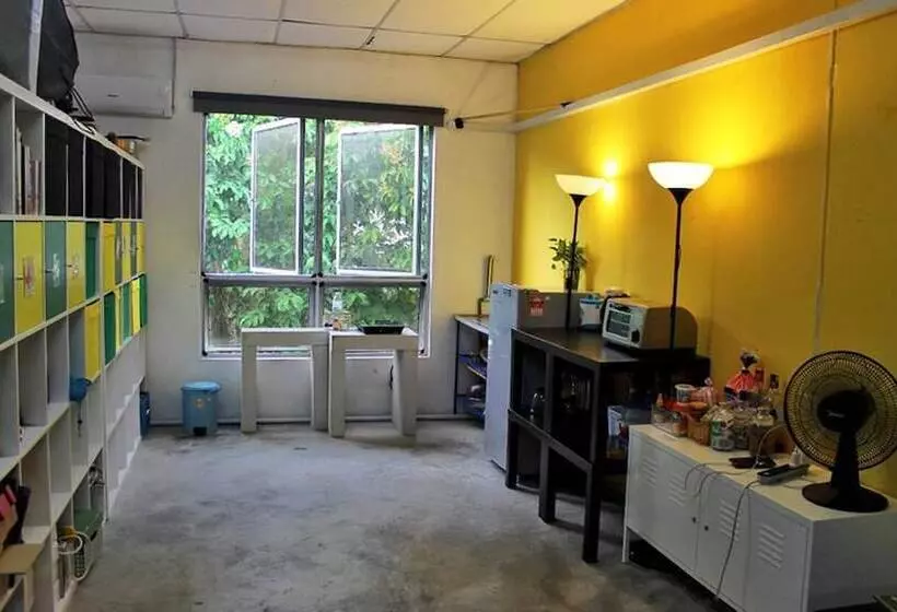 هتل El Studio Hostel Langkawi