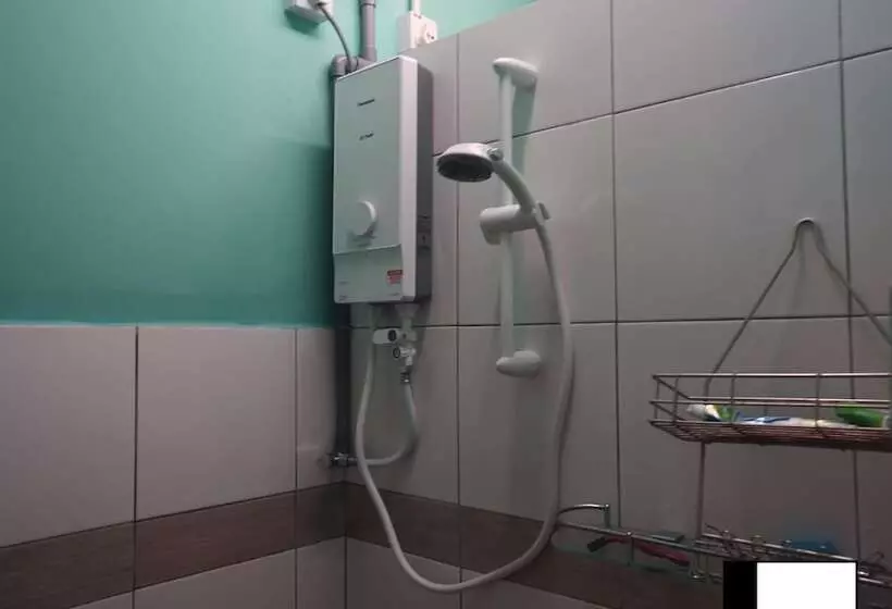 هتل El Studio Hostel Langkawi