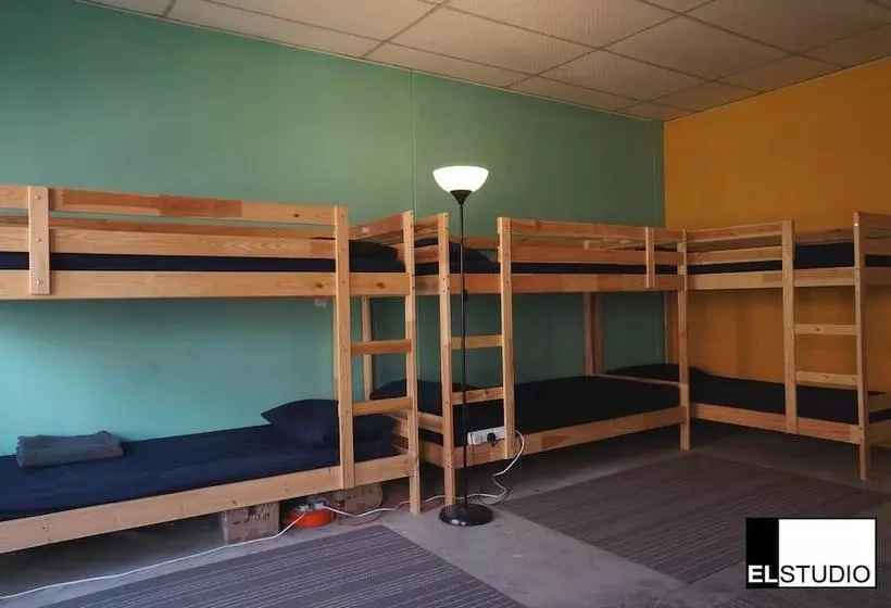 هتل El Studio Hostel Langkawi