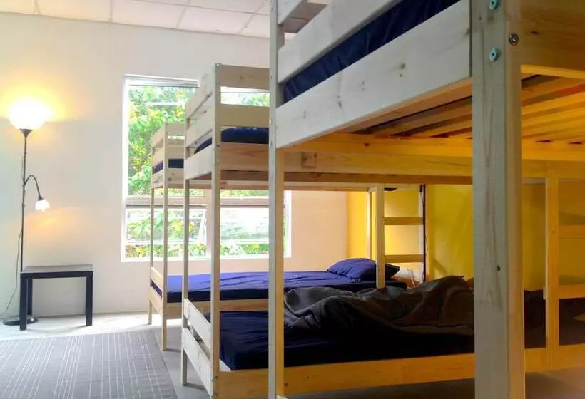 هتل El Studio Hostel Langkawi