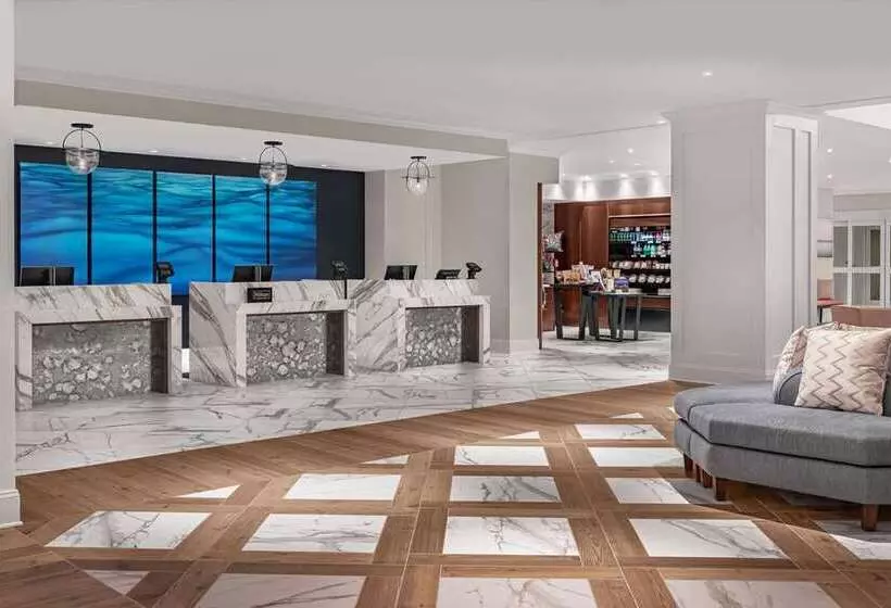 ホテル Embassy Suites By Hilton Charleston Harbor Mt. Pleasant