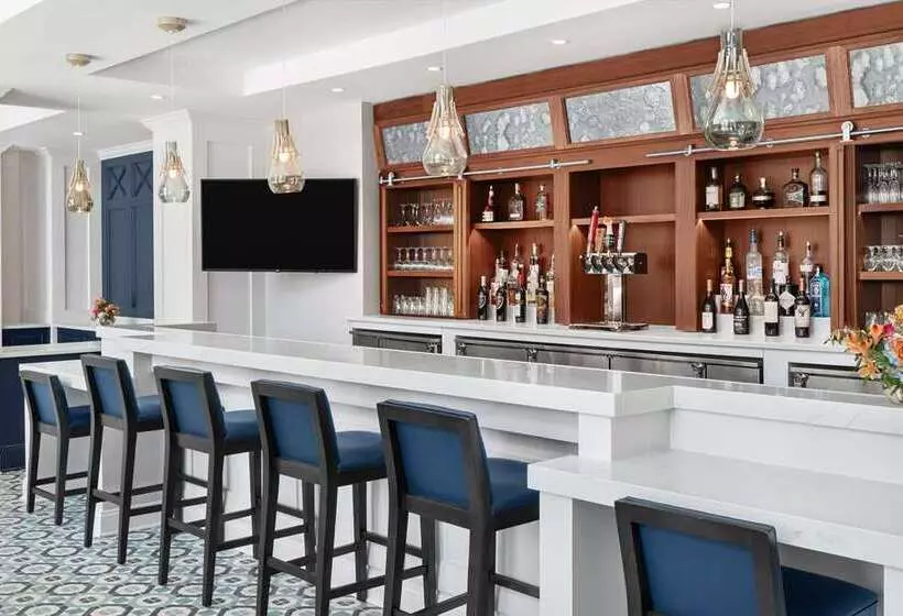 ホテル Embassy Suites By Hilton Charleston Harbor Mt. Pleasant