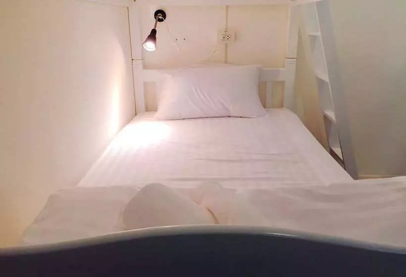 Hotelli Take A Break At Naiyang Beach Hostel