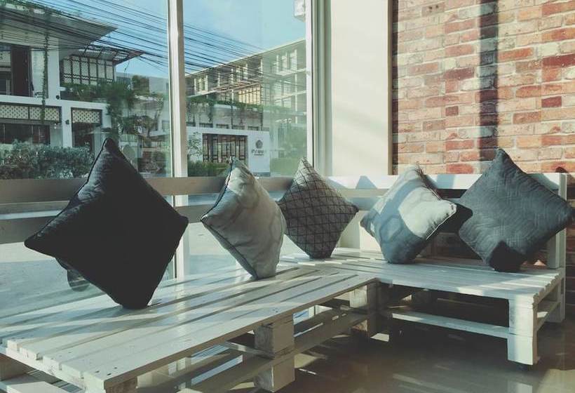 Szálloda Take A Break At Naiyang Beach Hostel