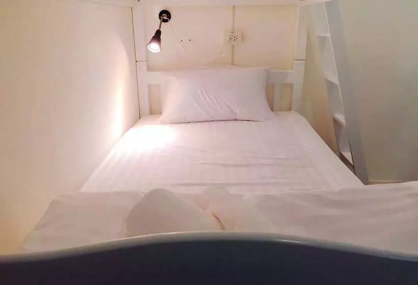 Hotelli Take A Break At Naiyang Beach Hostel