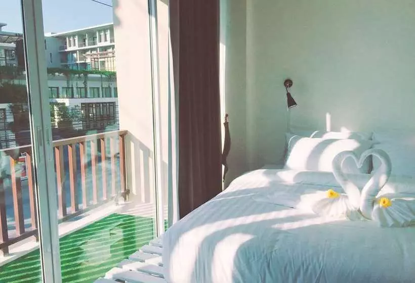 Hotelli Take A Break At Naiyang Beach Hostel