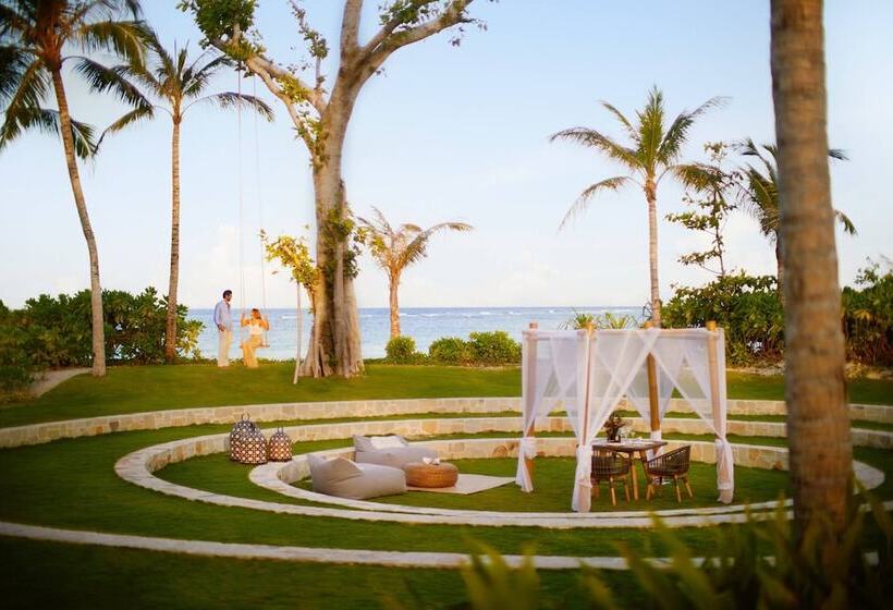 هتل The Ritzcarlton Maldives, Fari Islands