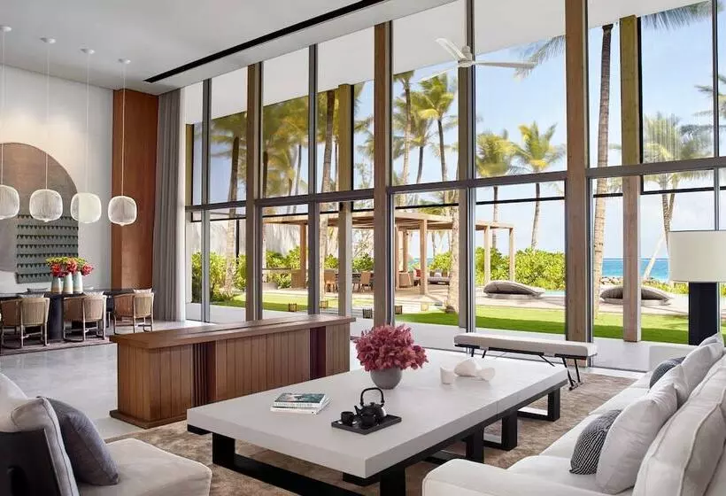 هتل The Ritzcarlton Maldives, Fari Islands