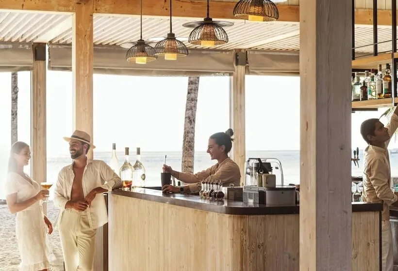 هتل The Ritzcarlton Maldives, Fari Islands