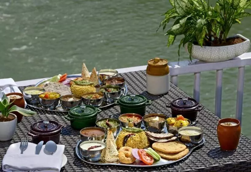 Resort Lemon Tree Premier, Rishikesh