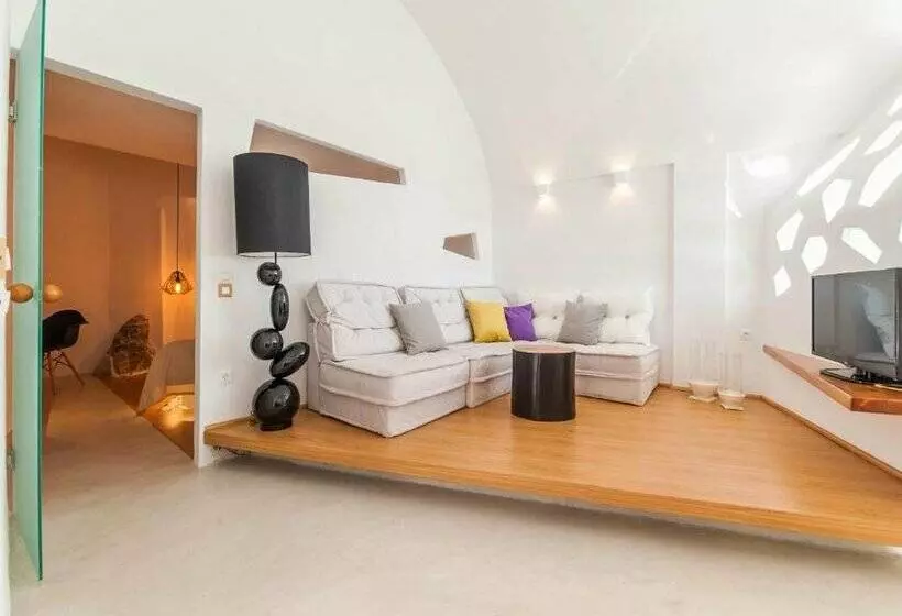 Hotel Armeni Village