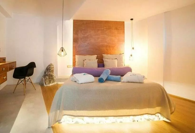 Hotel Armeni Village