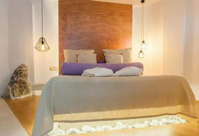 Hotel Armeni Village