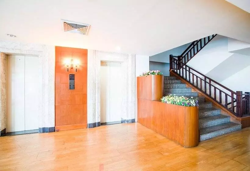 酒店 Ayutthaya River View