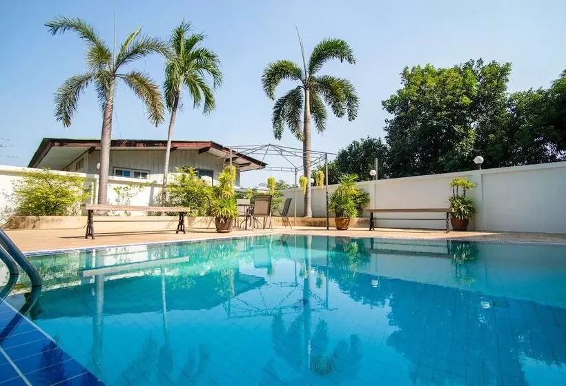 酒店 Ayutthaya River View