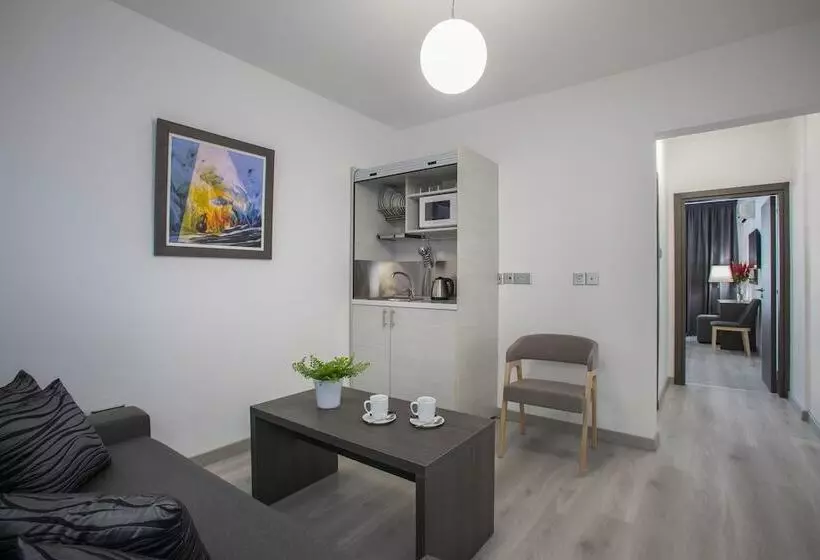 هتل Blazer Residence