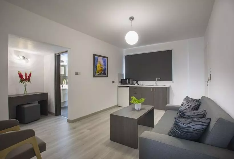 هتل Blazer Residence