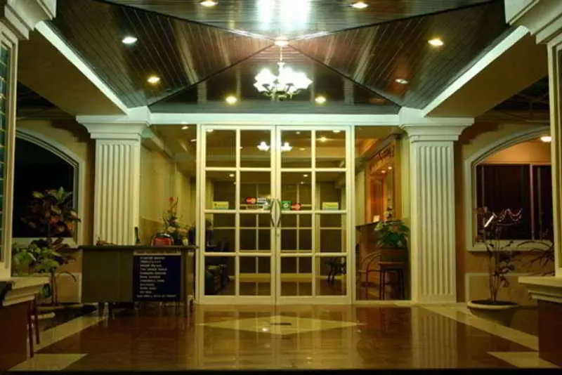 هتل Convenient Resort