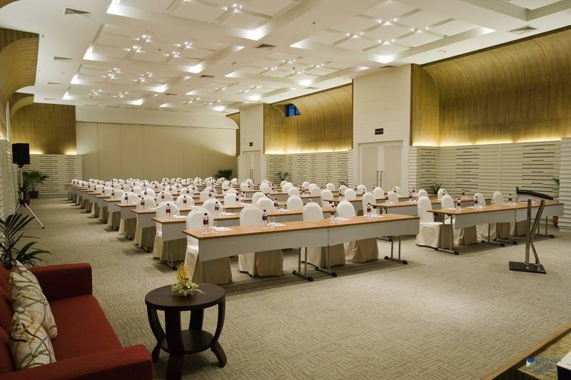 Hotel Deevana Plaza Phuket Sha Extra Plus