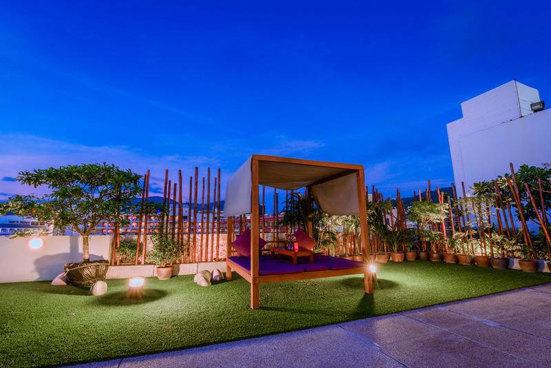 Hotel Deevana Plaza Phuket Sha Extra Plus