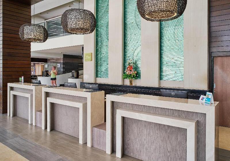 Hotel Deevana Plaza Phuket Sha Extra Plus