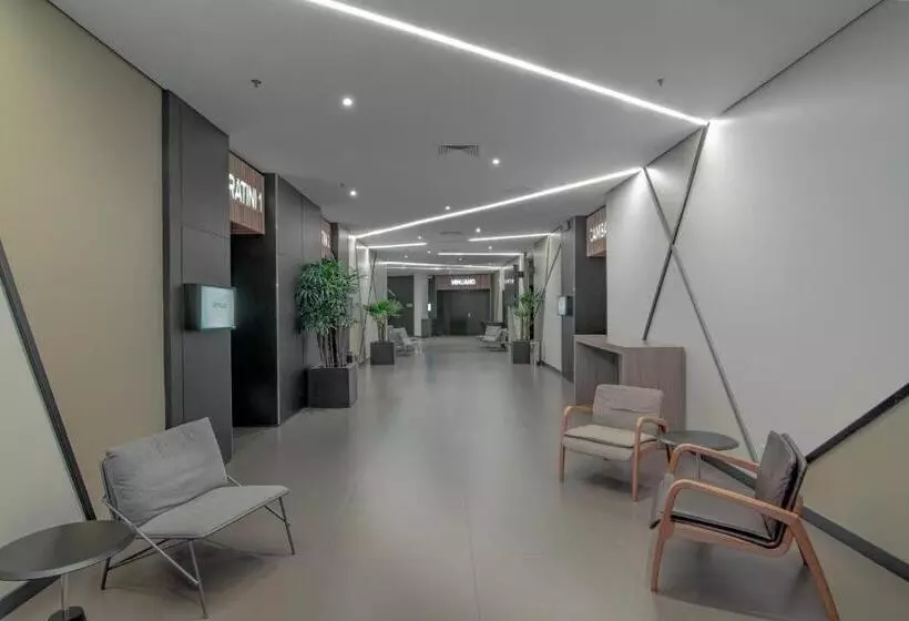 Отель Deville Prime Porto Alegre