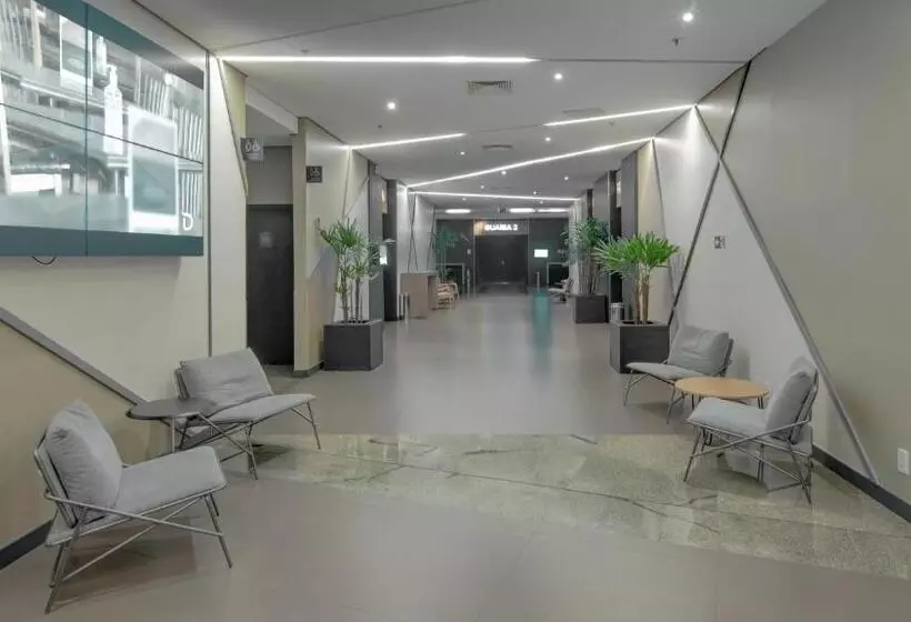 Отель Deville Prime Porto Alegre