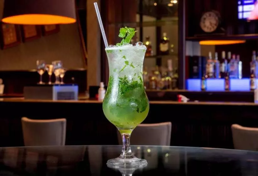 Отель Deville Prime Porto Alegre