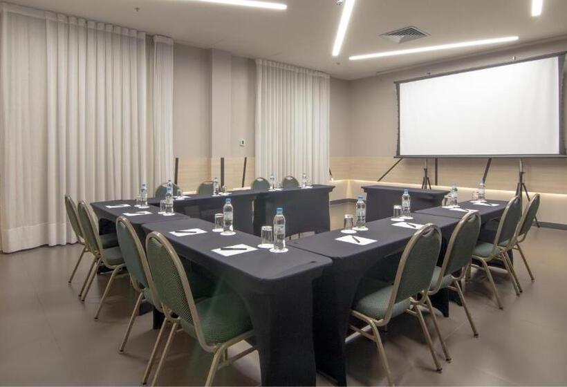 هتل Deville Prime Porto Alegre