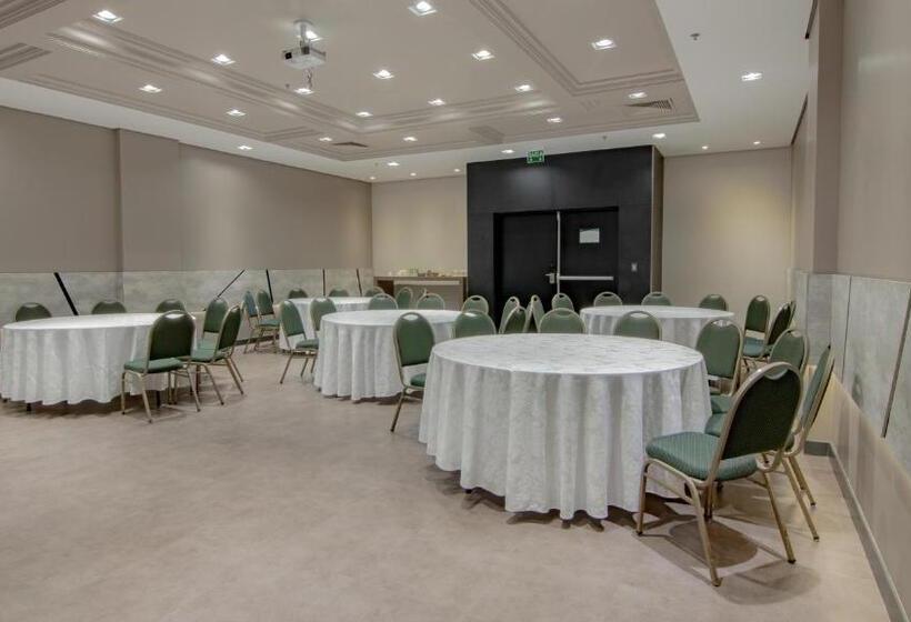 هتل Deville Prime Porto Alegre