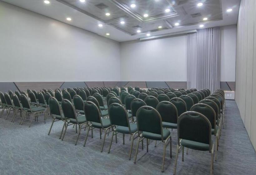 هتل Deville Prime Porto Alegre