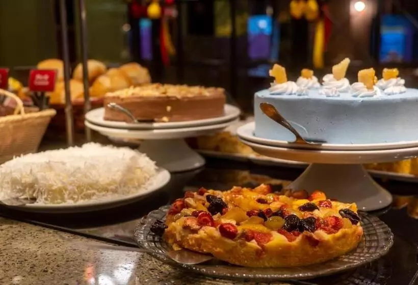 호텔 Glória Blumenau