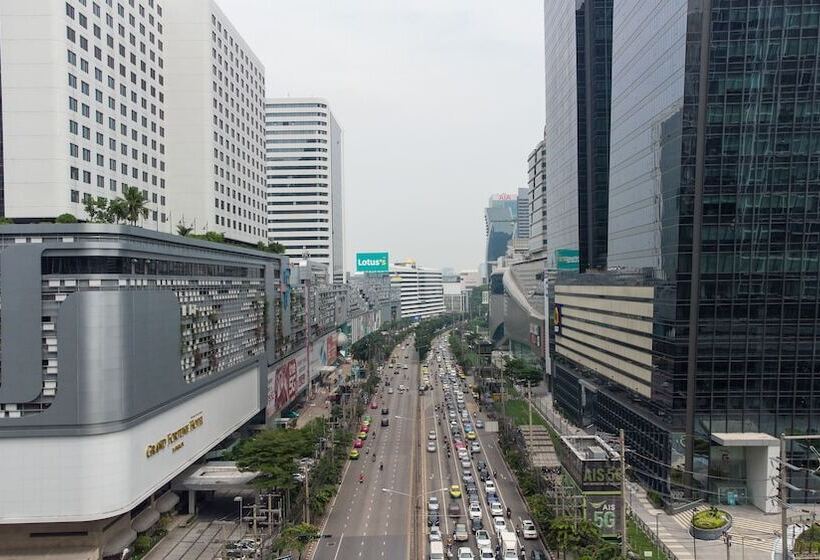 هتل Avani Ratchada Bangkok