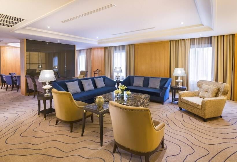 هتل Avani Ratchada Bangkok