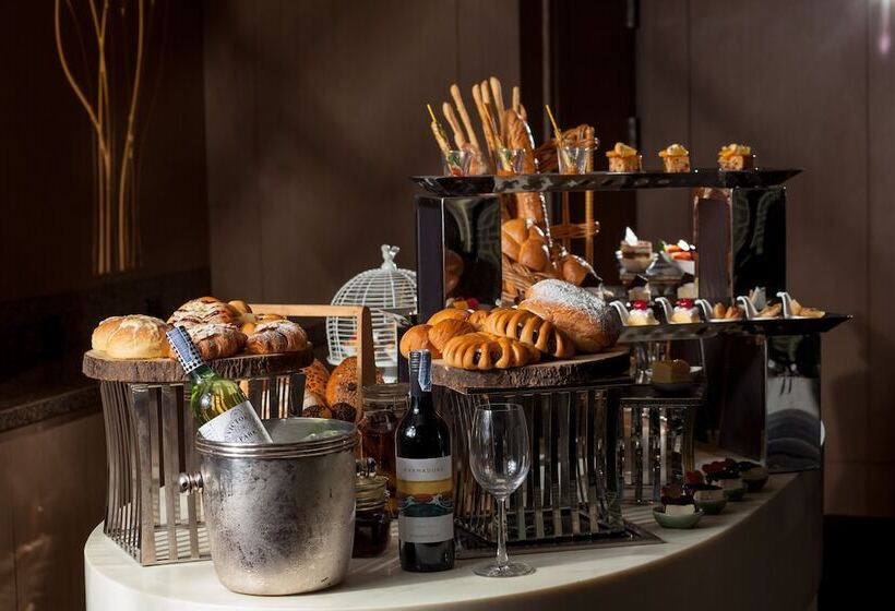 هتل Avani Ratchada Bangkok