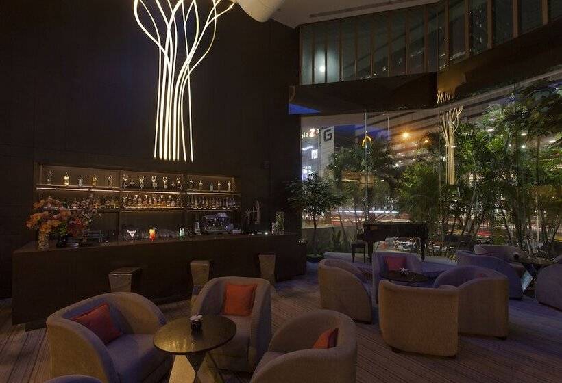 هتل Avani Ratchada Bangkok