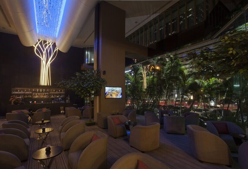 هتل Avani Ratchada Bangkok