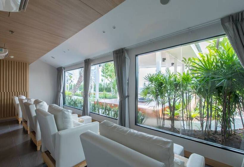 هتل Avani Ratchada Bangkok